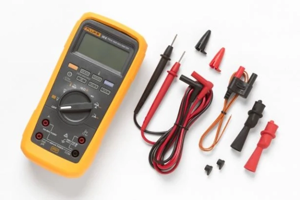 28 II Rugged Digital Multimeter 2