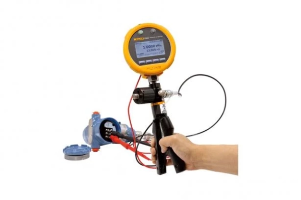 730G Digital Pressure Calibrator 6